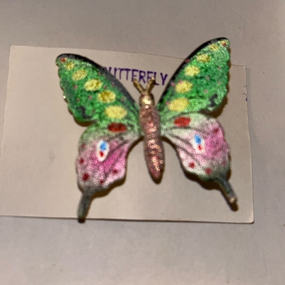 Vintage Butterfly Scatter Pin set of 4 Deadstock - Picture 3 of 5